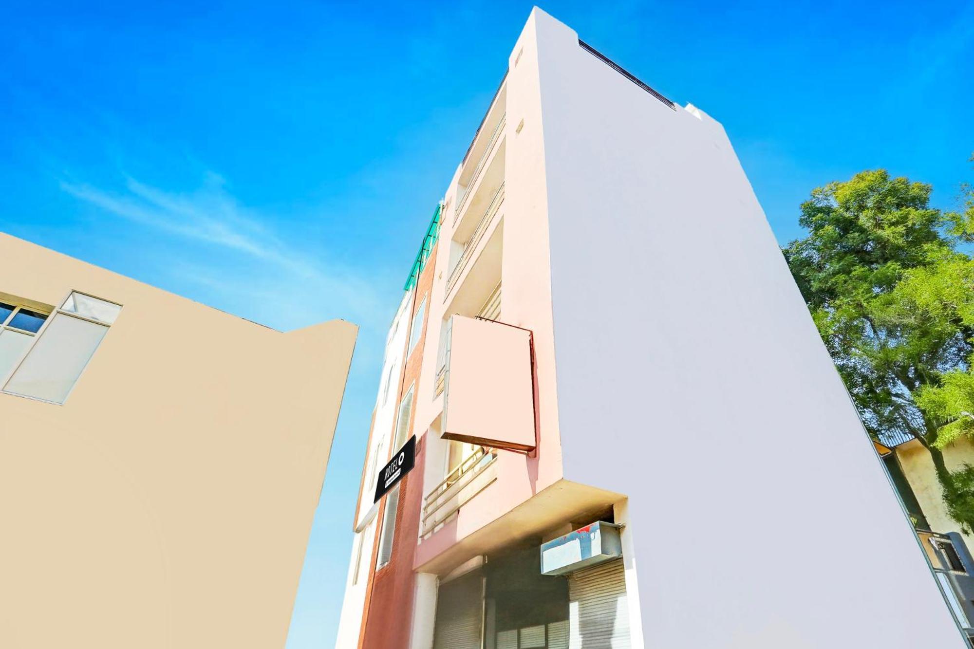 Super Hotel O Sector 45 Formerly Manyavar Chandigarh Exterior photo