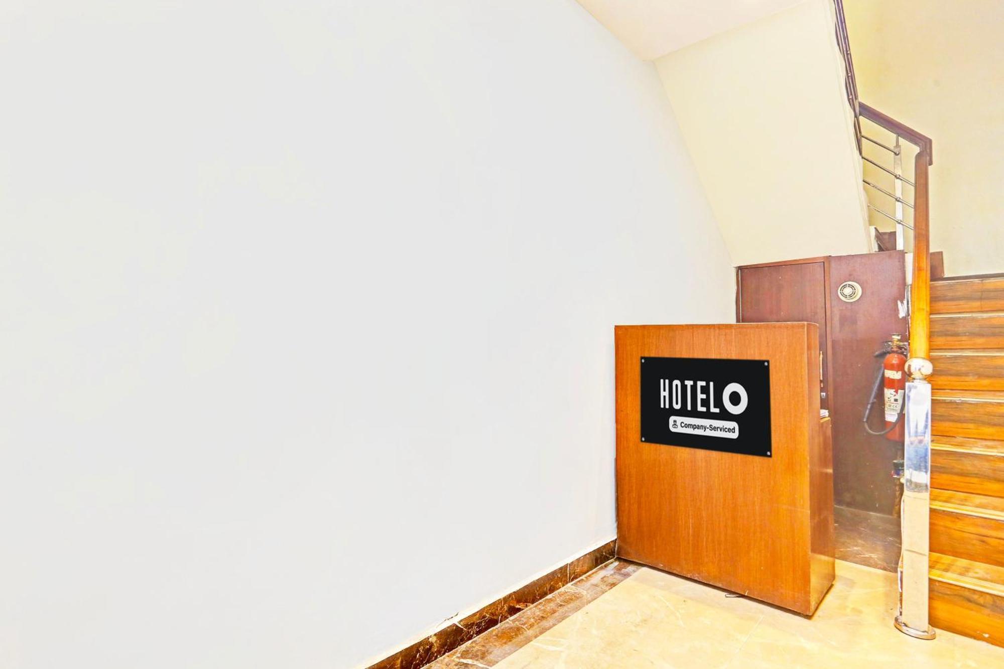 Super Hotel O Sector 45 Formerly Manyavar Chandigarh Exterior photo