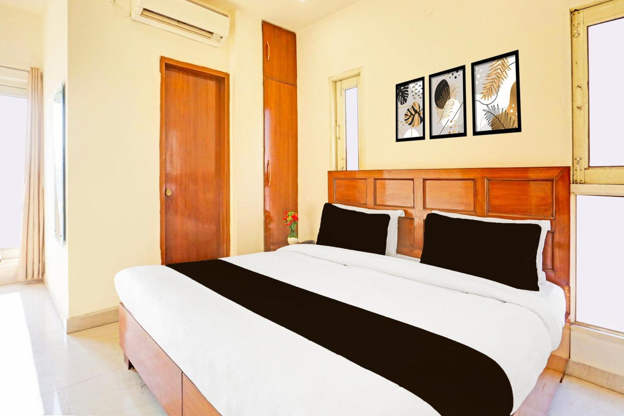 Super Hotel O Sector 45 Formerly Manyavar Chandigarh Exterior photo
